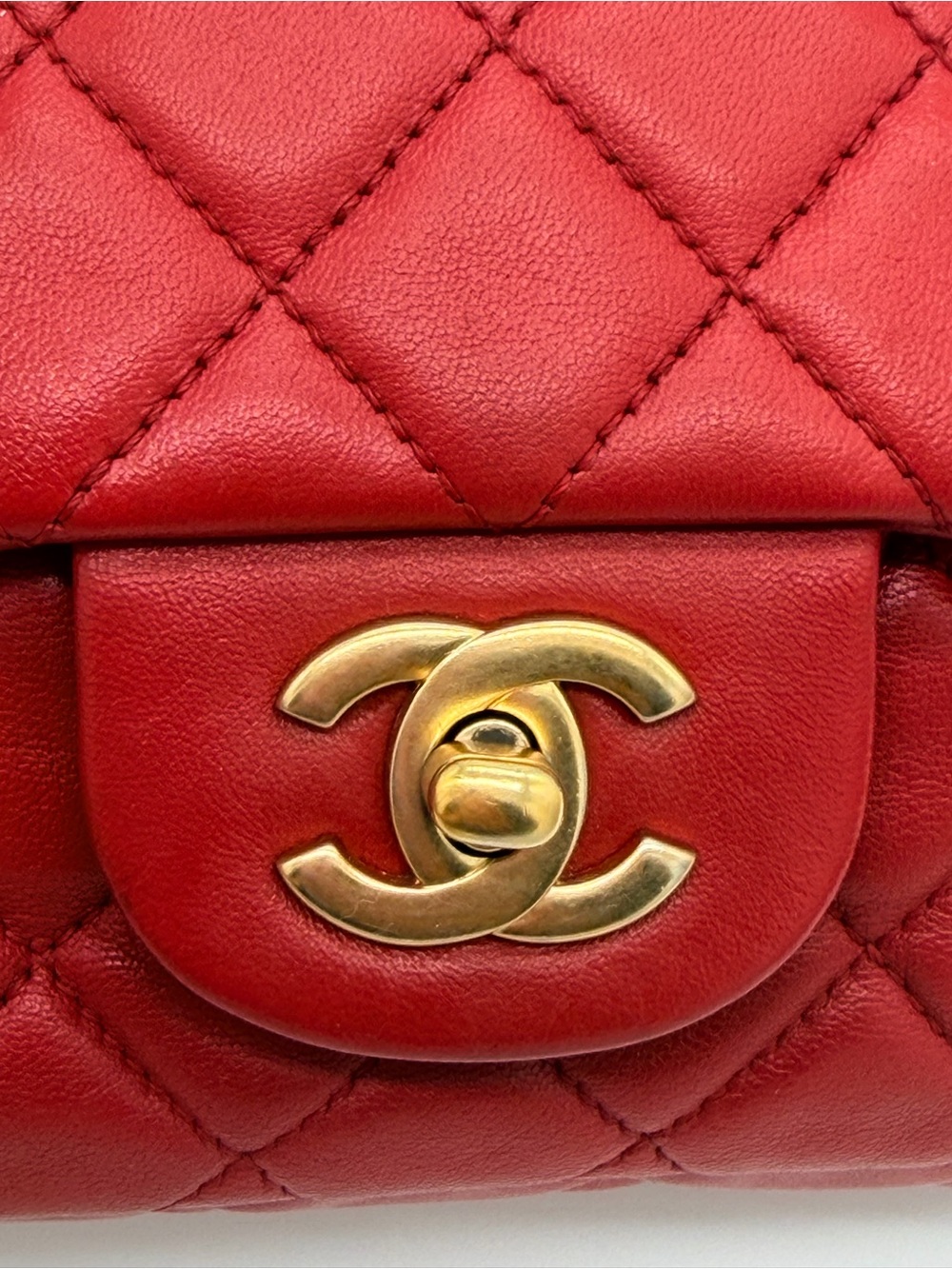 CHANEL Red Quilted Leather Shoulder Bag with Charm Chain COA READY - Picture 6 of 16